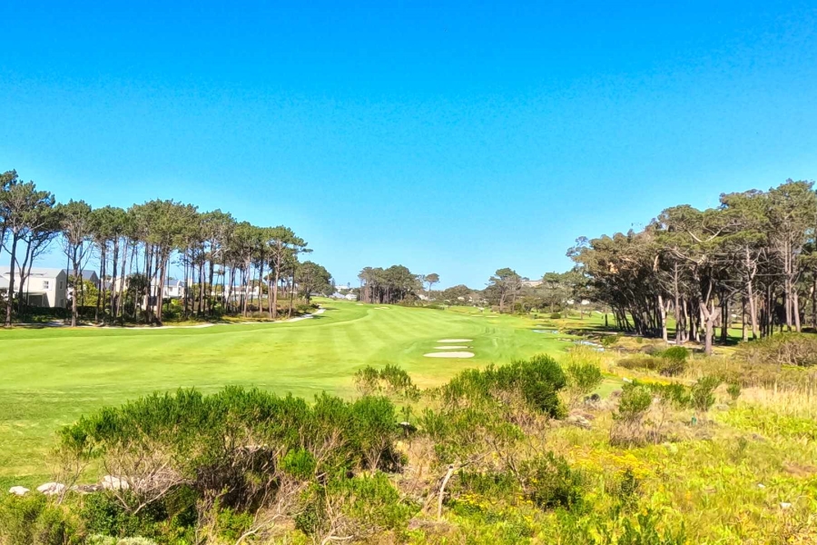 4 Bedroom Property for Sale in Fernkloof Estate Western Cape